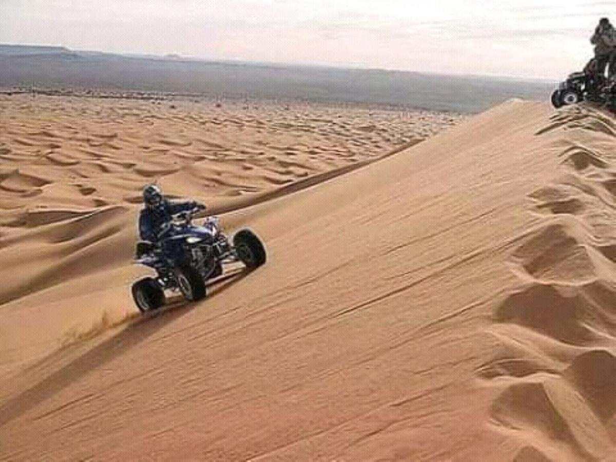 Hotel Restcamp Ergchebbi Merzouga Esterno foto