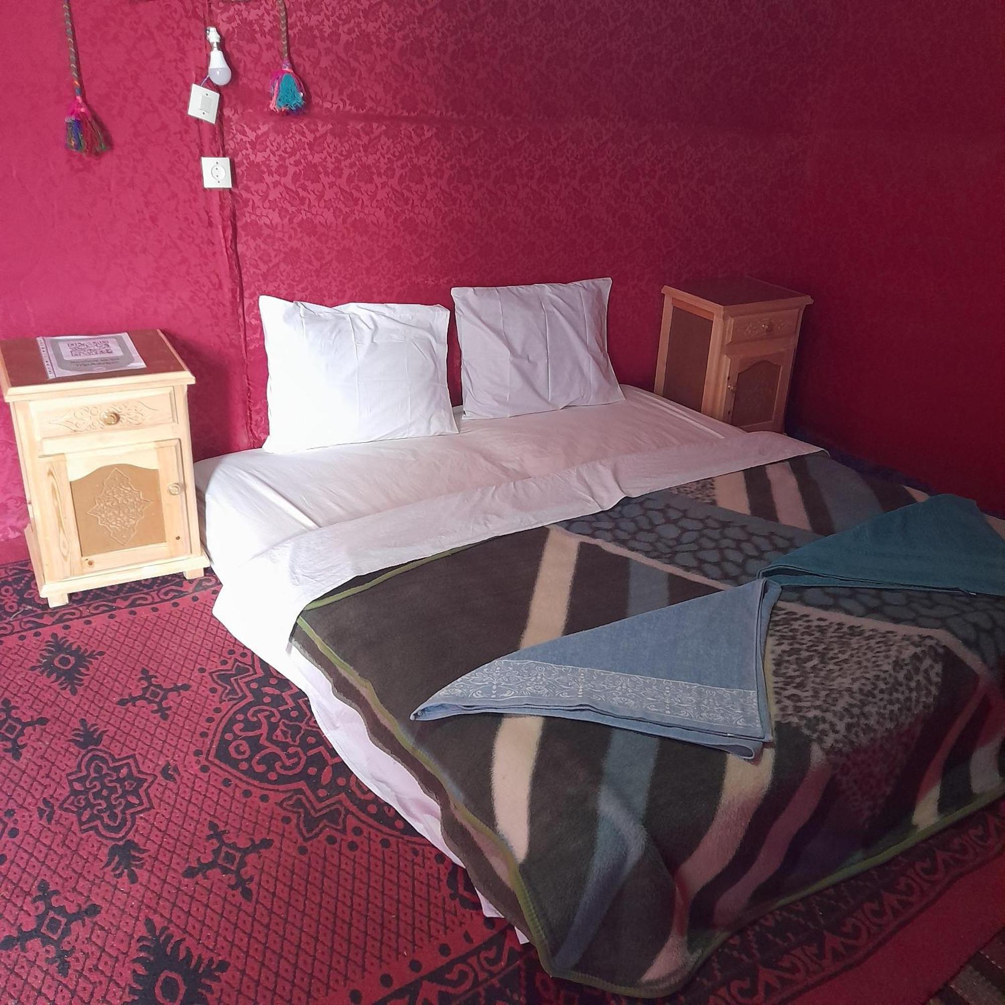 Hotel Restcamp Ergchebbi Merzouga Esterno foto