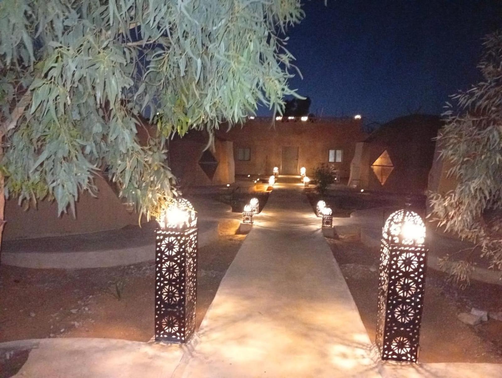 Hotel Restcamp Ergchebbi Merzouga Esterno foto